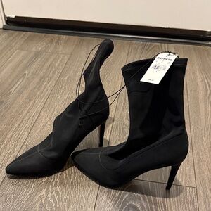 Express Elegant Black Heeled Boots